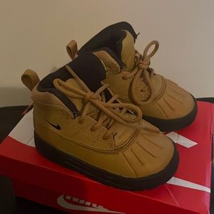 Nike wood side 2 high 6c